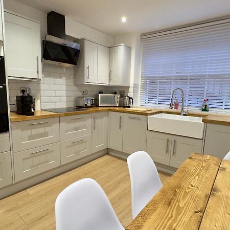 Cosy Modern Home Euston Fitzrovia Лондон Экстерьер фото